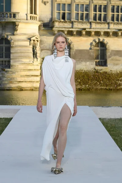 Look 2